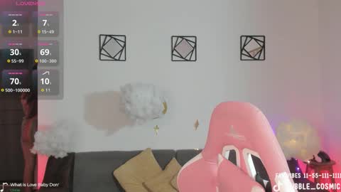 Snapshot of burbuja_cosmic chatting on 5, 12, 2025 Im Val Welcome to my room My instagram Bubble cosmic online show from 5, 12, 2025