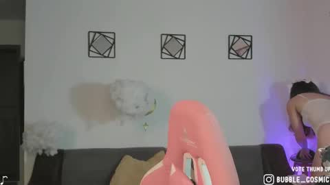 Snapshot of burbuja_cosmic chatting on 4, 3, 2026 Im Val Welcome to my room My instagram Bubble cosmic online show from 4, 3, 2026