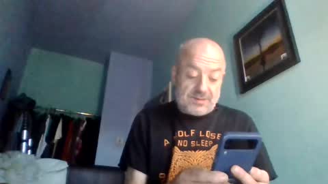Snapshot of burnleyguy1977 chatting on 18, 6, 2026 burnleyguy1977 online show from 18, 6, 2026