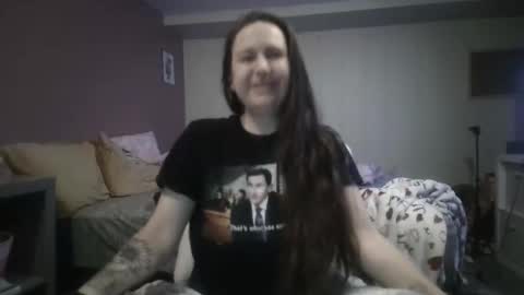 busteebetty online show from 15, 4, 2026