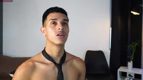 Buster independent model online show from 29, 3, 2026