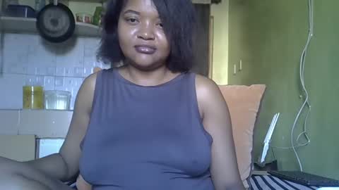 busty kenzi online show from 21, 1, 2025