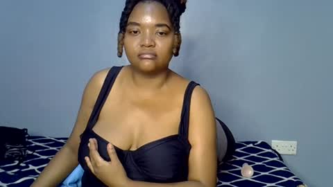 Snapshot of busty_kenzi chatting on 21, 7, 2026 busty kenzi online show from 21, 7, 2026