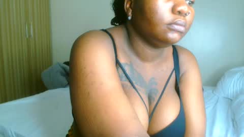 Snapshot of busty_mellons69 chatting on 17, 4, 2026 busty_mellons69 online show from 17, 4, 2026