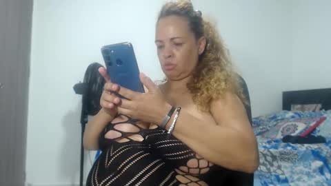 Snapshot of bustyamanda_ chatting on 21, 2, 2025 Amanda  online show from 21, 2, 2025