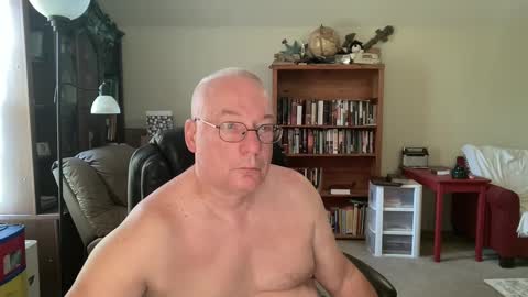 bustyballs100 online show from 26, 9, 2025