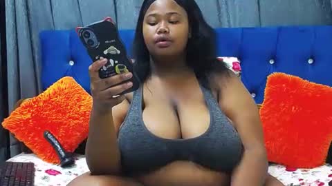 bustybmwx online show from 25, 9, 2025