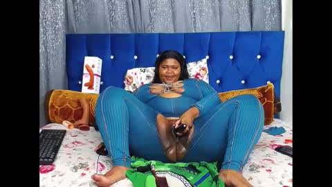 bustybmwx online show from 31, 10, 2025