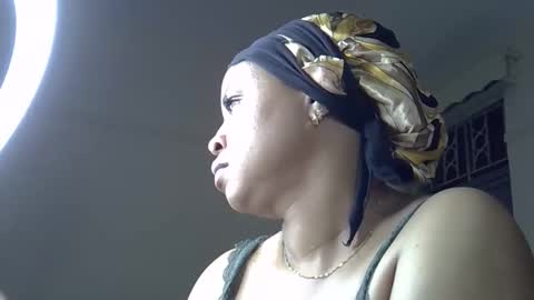 bustycarol online show from 24, 5, 2026