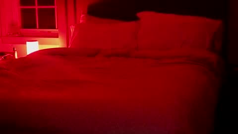 busy40somethingcpl online show from 18, 4, 2026