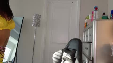 Snapshot of butterflybootyy chatting on 26, 4, 2026 butterfly booty online show from 26, 4, 2026