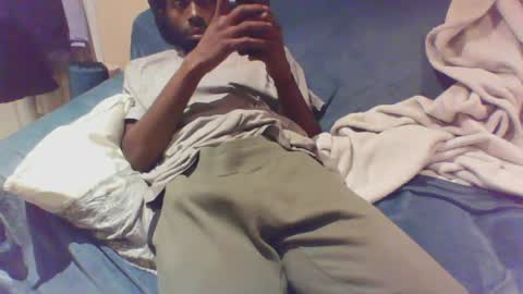 Snapshot of buzsy chatting on 11, 12, 2024 Buzsy online show from 11, 12, 2024