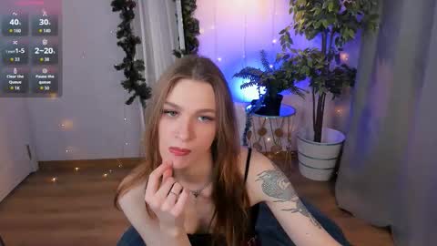 Snapshot of c_moonie_ chatting on 13, 12, 2025 Polly online show from 13, 12, 2025