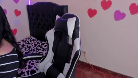 caelisse_cb online show from 2, 4, 2026