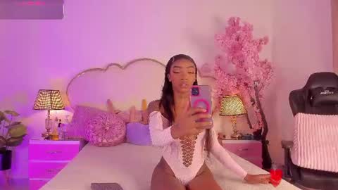 Snapshot of cahitlinbel chatting on 3, 7, 2026 Cahitlin online show from 3, 7, 2026