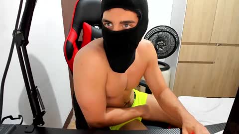 calihotcaliente27 online show from 26, 2, 2025