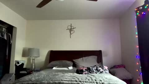 Snapshot of calishop1 chatting on 12, 12, 2024 calishop1 online show from 12, 12, 2024