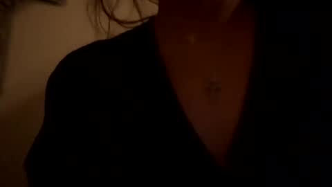 Snapshot of calishop1 chatting on 17, 12, 2024 calishop1 online show from 17, 12, 2024