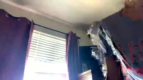 Snapshot of calishop1 chatting on 10, 9, 2025 calishop1 online show from 10, 9, 2025