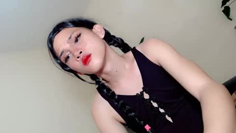 Snapshot of call_me_clara chatting on 2, 5, 2026 CALL ME CLARA online show from 2, 5, 2026