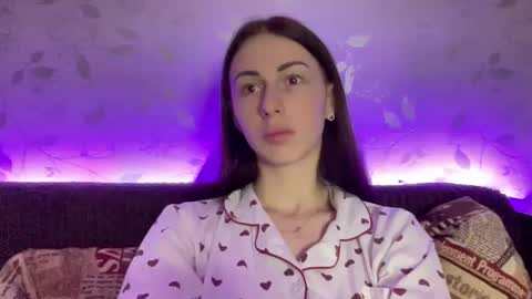 Anna online show from 6, 3, 2025