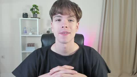 Hey I am Calvin  online show from 4, 12, 2024