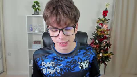 Hey I am Calvin  online show from 14, 12, 2024