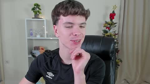 Hey I am Calvin  online show from 17, 12, 2024