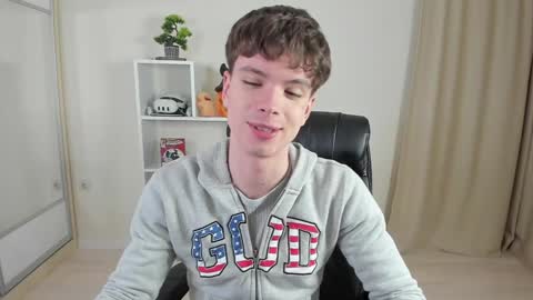 Hey I am Calvin  online show from 5, 2, 2025