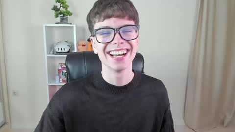 Hey I am Calvin  online show from 5, 3, 2025