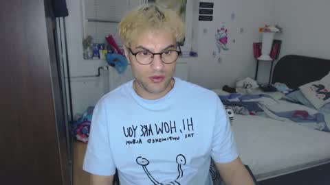 Snapshot of calvinjohnlad chatting on 9, 3, 2025 Calvinjohnlad online show from 9, 3, 2025