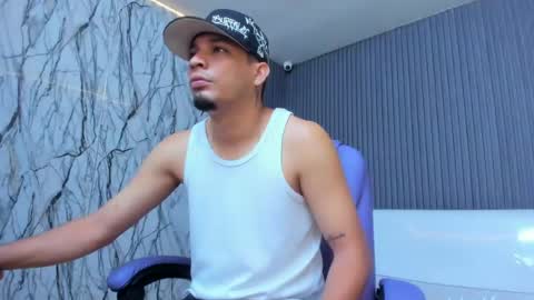 Snapshot of cam_xman chatting on 4, 6, 2026 cam_xman online show from 4, 6, 2026