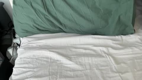 camandcumrightnow online show from 22, 4, 2026