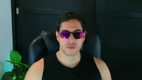 camara110 online show from 20, 2, 2025