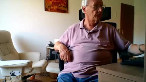 Snapshot of camcologne chatting on 27, 5, 2026 camcologne online show from 27, 5, 2026