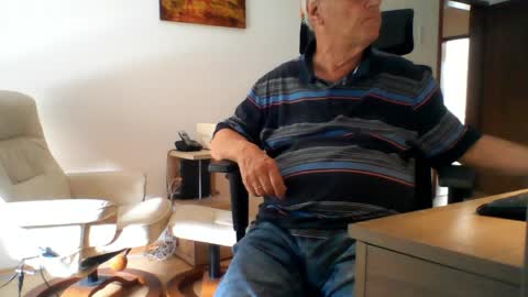 Snapshot of camcologne chatting on 1, 6, 2026 camcologne online show from 1, 6, 2026
