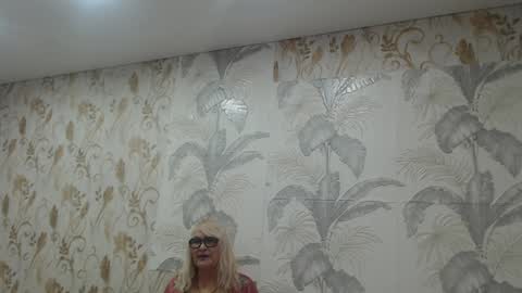 Snapshot of camdiva1 chatting on 13, 12, 2024 CamDiva1 online show from 13, 12, 2024