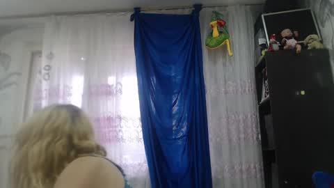 Snapshot of camdiva1 chatting on 5, 10, 2025 CamDiva1 online show from 5, 10, 2025