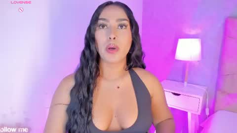 Snapshot of cameliaa_smiith chatting on 23, 6, 2026 Camelia Smith online show from 23, 6, 2026