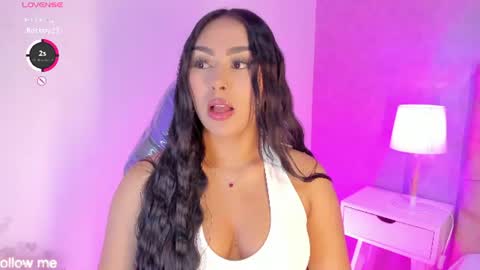 Snapshot of cameliaa_smiith chatting on 8, 7, 2026 Camelia Smith online show from 8, 7, 2026