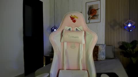 Cameron  online show from 16, 11, 2025