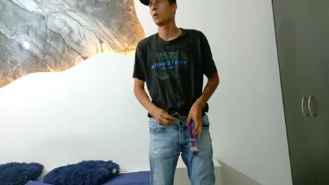 Snapshot of cameronsilverman chatting on 19, 5, 2026 cameronsilverman online show from 19, 5, 2026