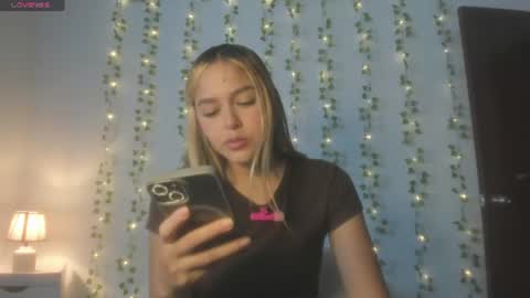 Snapshot of cami_hunter chatting on 21, 7, 2026 online show from 21, 7, 2026