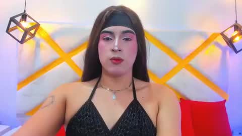 Snapshot of cami_rouxx chatting on 15, 7, 2026 cami_rouxx online show from 15, 7, 2026