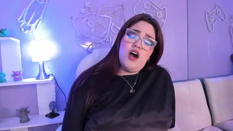 Camila Osorio online show from 1, 12, 2025