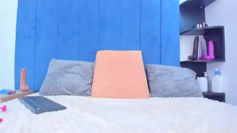 Camila online show from 11, 3, 2025