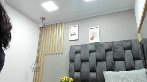 Camila online show from 12, 12, 2024