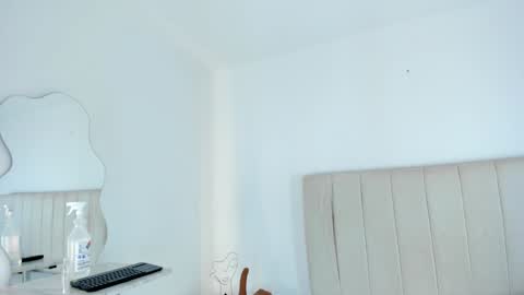 Cami online show from 28, 1, 2025