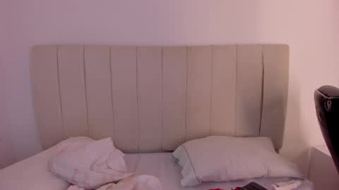 Cami online show from 10, 2, 2025