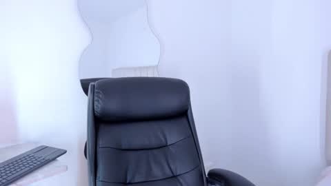 Cami online show from 25, 2, 2025